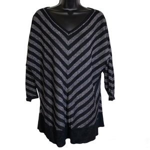Carmen Marc Valvo V-Neck Black and Silver Lightweight Sweater Women’s Size 1X